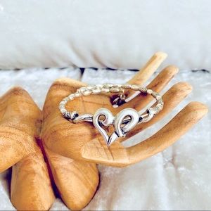 🖤Alex & Ani Vintage 66 “Heart” wrap bracelet🖤